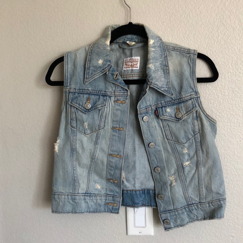 Levi’s denim vest